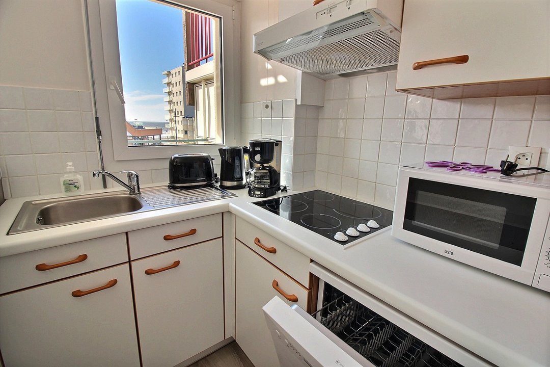 /picture/helios/116215201/POTINIERE G1/8_2025-12-25CET00h00-13.jpg